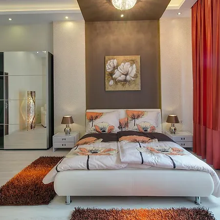 Sweet Dreams At King Street Diamond * Budapest